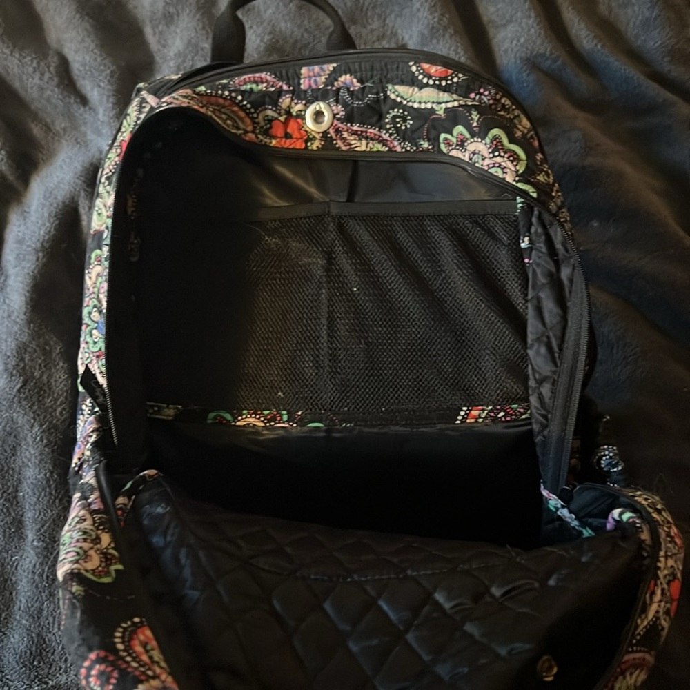 Back pack - Picture 2 of 7
